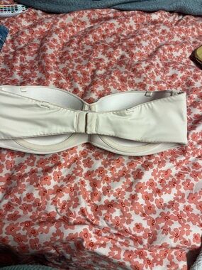 Victoria's Secret Strapless Bandeau Bra - Cream